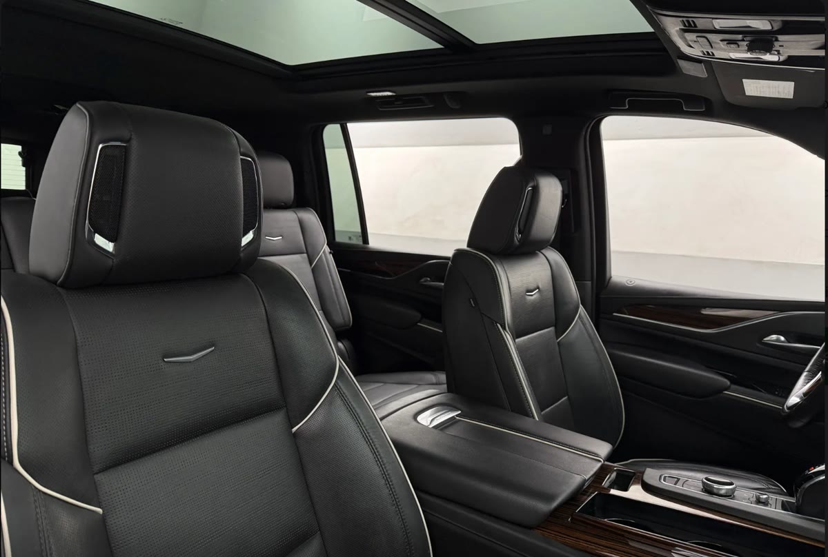 2024 Cadillac Escalade Premium Luxury — Synergy Lux Limo DFW